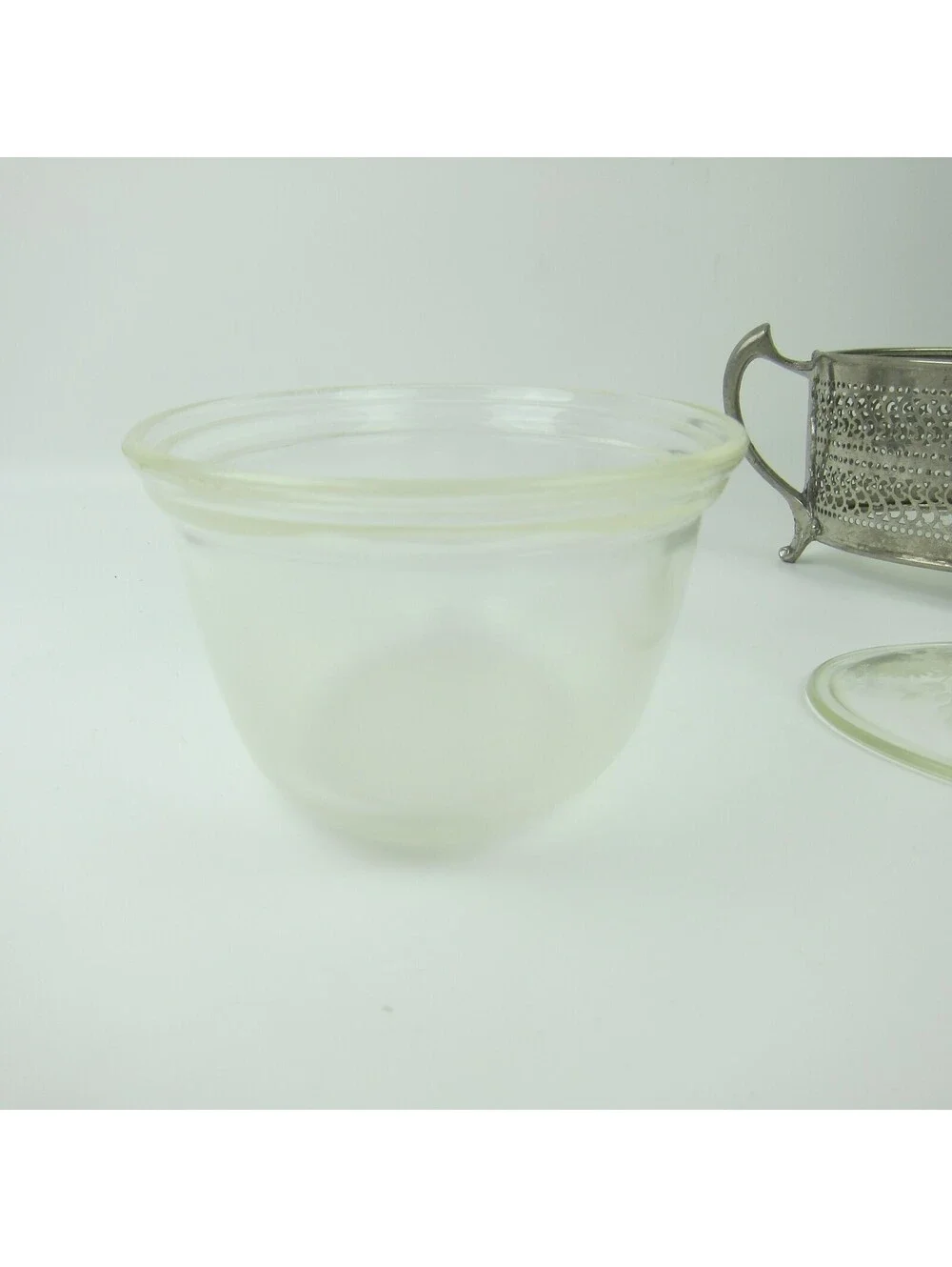 Vintage PYREX Covered Casserole Dish Floral Etched Lid Mara Silver Metal Stand